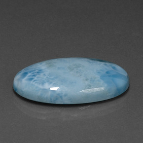 Larimar azul natural 17,93ct, corte oval, opaco