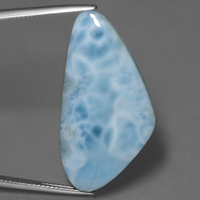 Larimar azul natural 25,33ct, forma extravagante, opaco