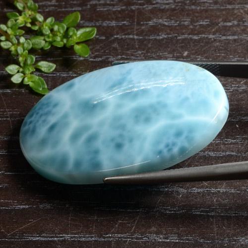 Larimar azul natural 51,45ct, corte oval, opaco