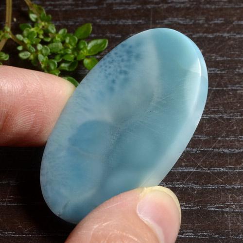 Larimar azul natural 51,45ct, corte oval, opaco