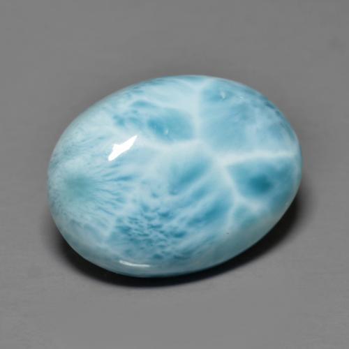 Larimar azul claro natural 8,39ct, corte oval, opaco