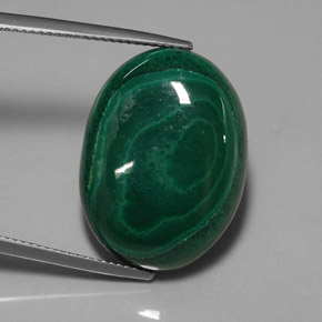 Malaquita verde natural 29,59ct, corte oval, opaco