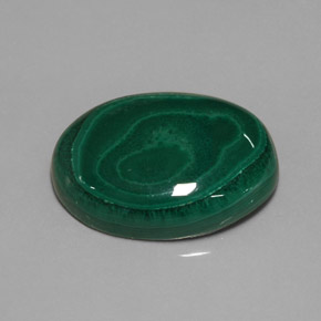 Malaquita verde natural 29,59ct, corte oval, opaco