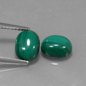 Pedras preciosas de malaquita verde natural de  ct, corte oval, opaco