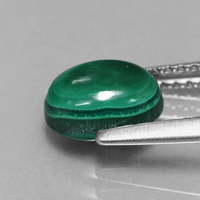 Malaquita verde natural 2,09ct, corte oval, opaco