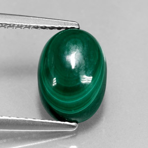 Malaquita verde natural 3,12ct, corte oval, opaco