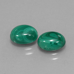 Pedras preciosas de malaquita verde natural de  ct, corte oval, opaco