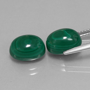 Pedras preciosas de malaquita verde natural de  ct, corte oval, opaco