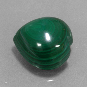 Malaquita verde natural 6,74ct, formato de coração, opaco