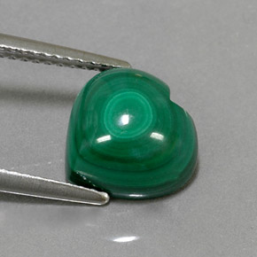 Malaquita verde natural 4,73ct, formato de coração, opaco