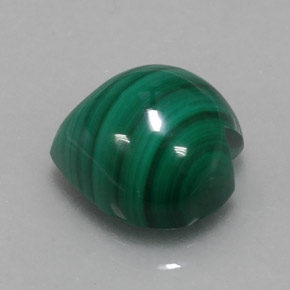Malaquita verde natural 8,67ct, formato de coração, opaco