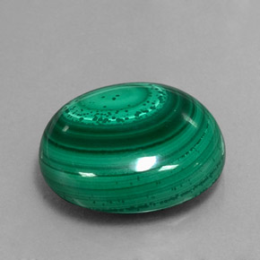 Malaquita verde natural 17,83ct, corte oval, opaco