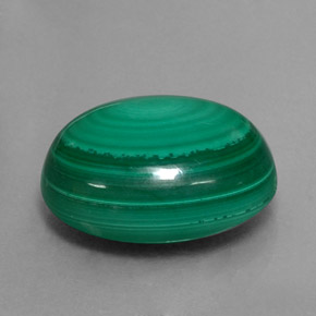 Malaquita verde natural 9,57ct, corte oval, opaco