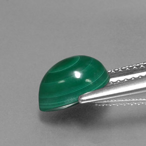 Malaquita verde natural 3,08ct, formato de pêra, opaco