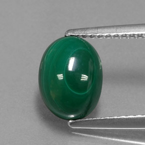 Malaquita verde natural 3,17ct, corte oval, opaco