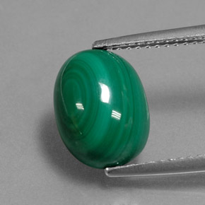 Malaquita verde natural 4,97ct, corte oval, opaco