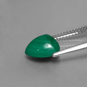Malaquita verde natural 3,02ct, trillion, opaco