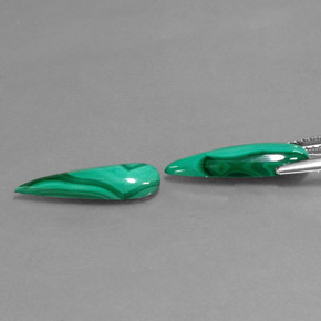 Pedras preciosas de malaquita verde natural de  ct, formato de pêra, opaco