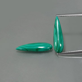 Pedras preciosas de malaquita verde natural de  ct, formato de pêra, opaco