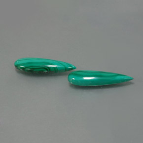 Pedras preciosas de malaquita verde natural de  ct, formato de pêra, opaco