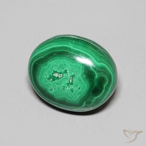 Malaquita verde natural 6,72ct, corte oval, opaco