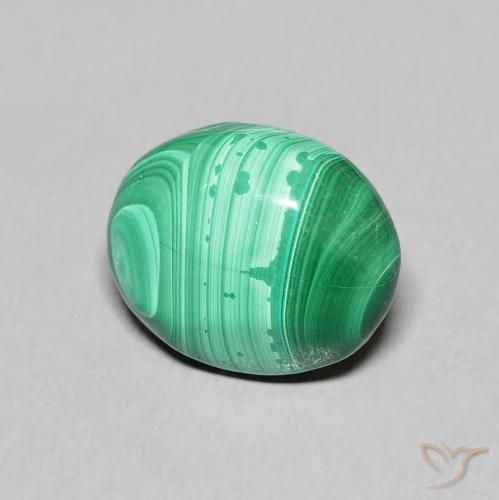 Malaquita verde natural 5,90ct, corte oval, opaco