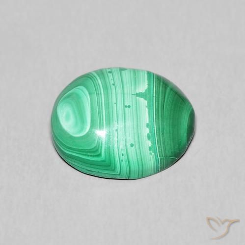 Malaquita verde natural 5,90ct, corte oval, opaco