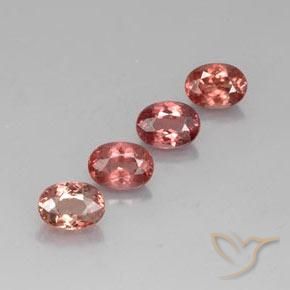 Pedras preciosas de Malaya Garnet Luz vermelha natural de 4.14 ct, oval, VVS-VS