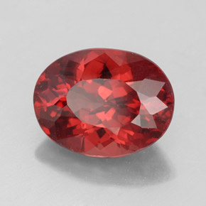 Granada malaia rosa natural 3,56ct, corte oval, VVS-VS