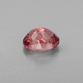 Granada malaia rosa natural 1,30ct, corte oval, VS-SI