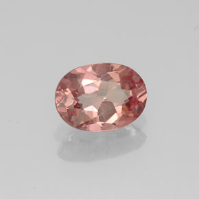 Granada malaia rosa natural 0,92ct, corte oval, VVS-VS