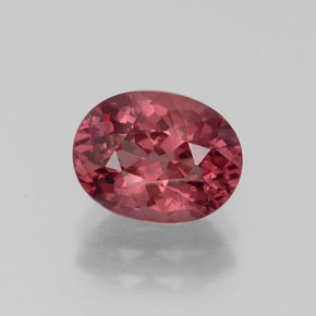 Granada malaia rosa natural 2,32ct, corte oval, VVS-VS