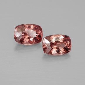 Pedras preciosas de granada malaia rosa natural de  ct, almofada cortada, VS