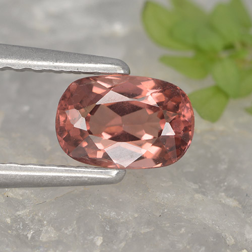 Granada malaia rosa natural 0,77ct, almofada cortada, VVS-VS