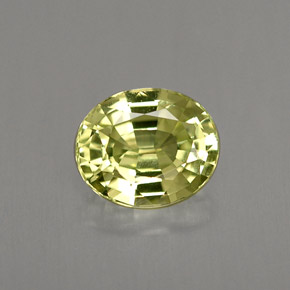 Pequena Garnet Verde amarelado Natural 1.34ct, Corte Oval, VVS