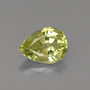 Pequena Garnet Verde amarelado Natural 1.29ct, Formato de pêra, VS