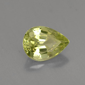 Pequena Garnet Verde amarelado Natural 1.29ct, Formato de pêra, VS