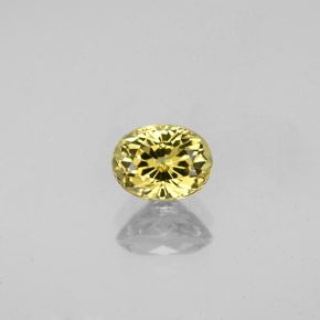 Pequena Garnet Dourado Esverdeado Natural 1.05ct, Corte Oval, VVS