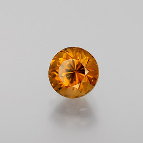Pequena Garnet Amarelo esverdeado Natural 1.05ct, Corte Redondo, VVS