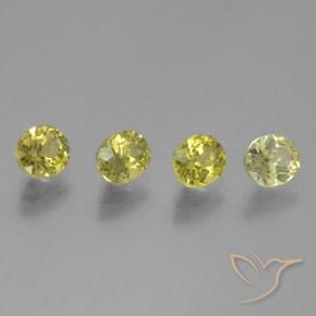 Pedras preciosas de Pequena Garnet amarelo médio natural de 2.45 ct, oval, VVS-VS