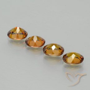 Pedras preciosas de Pequena Garnet Laranja Marrom Profundo natural de 2.93 ct, oval, VVS-VS