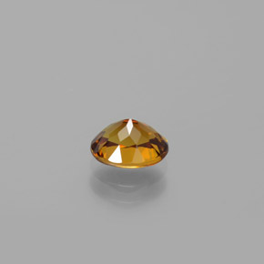 Pequena Garnet Dourado Esverdeado Natural 1.09ct, Corte Oval, VVS