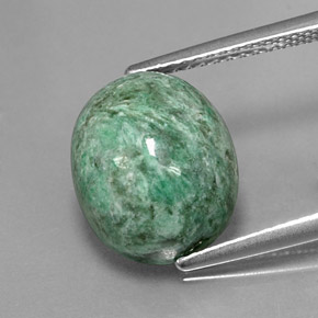 Maw-sit-sit verde natural 7,78ct, corte oval, opaco