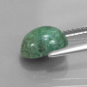 Maw-sit-sit verde natural 2,30ct, corte oval, opaco