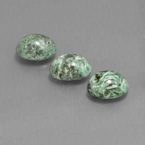 Pedras preciosas de maw-sit-sit verde natural de  ct, corte oval, opaco