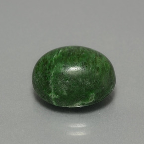 Maw-sit-sit verde natural 12,36ct, corte oval, opaco
