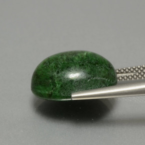 Maw-sit-sit verde natural 12,36ct, corte oval, opaco