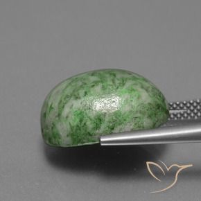 Maw-Senta-Senta Verde Médio-Claro Natural 13.87ct, oval, Opaco