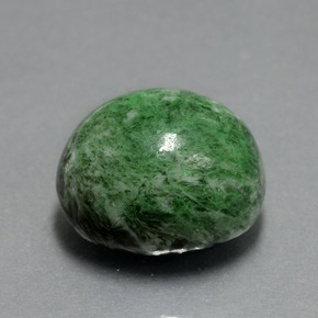 Maw-sit-sit verde natural 18,15ct, corte oval, opaco