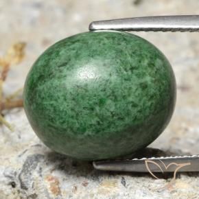 Maw-Senta-Senta Verde médio Natural 12.36ct, oval, Opaco
